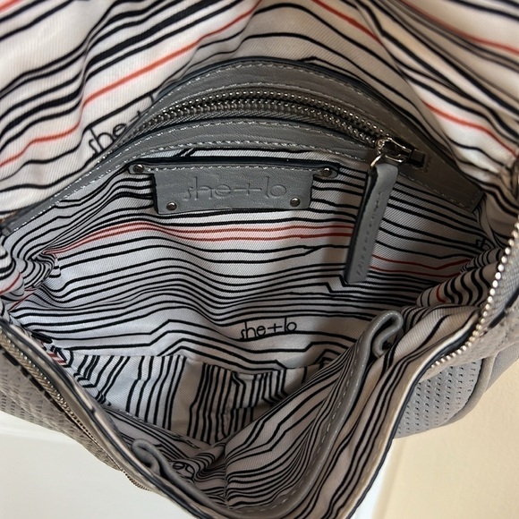 She+Lo Leather Shoulder Chain Crossbody Bag - Picture 6 of 6